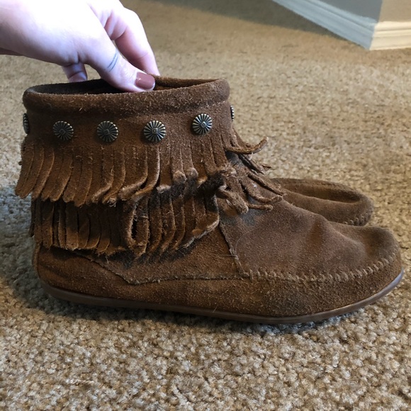 Minnetonka Shoes - Minnetonka brown high top moccasins